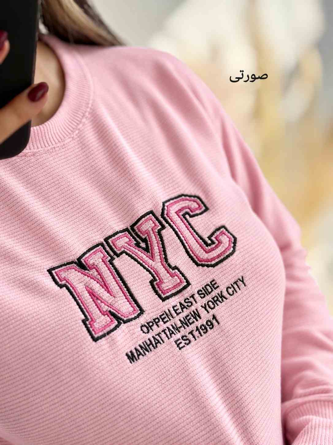  نمای نزدیک بافت بیسکوئیتی دورس زنانه مدل NYC و جزئیات گلدوزی 